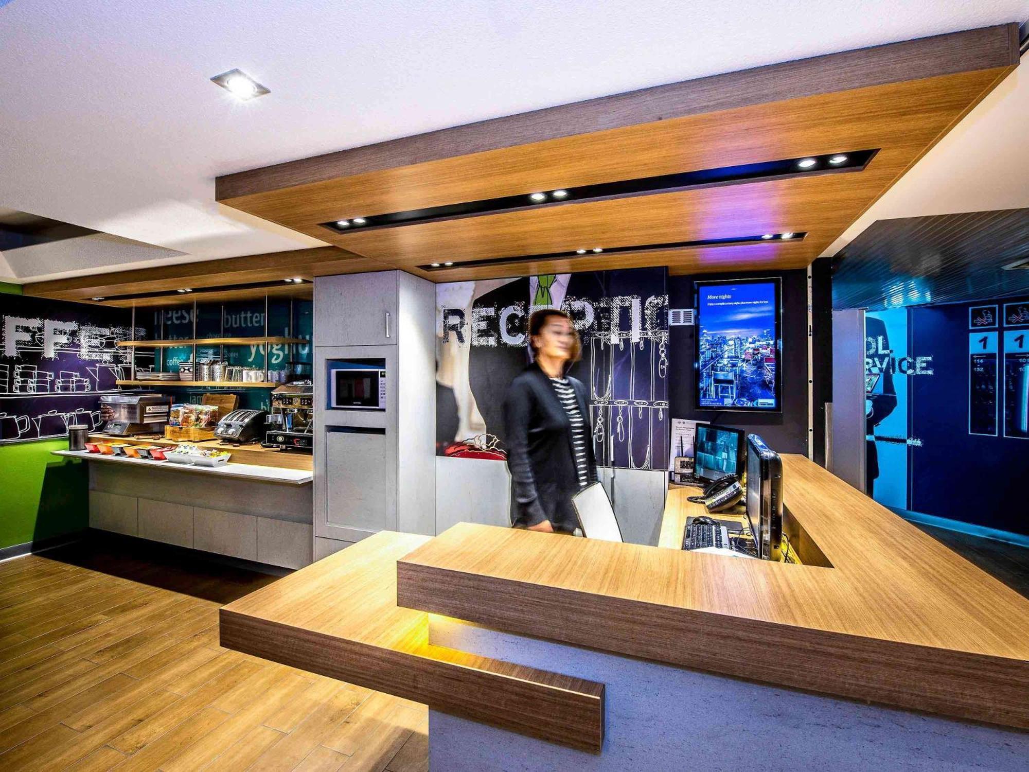 ホテル イビス バジェット エンフィールド シドニー エクステリア 写真